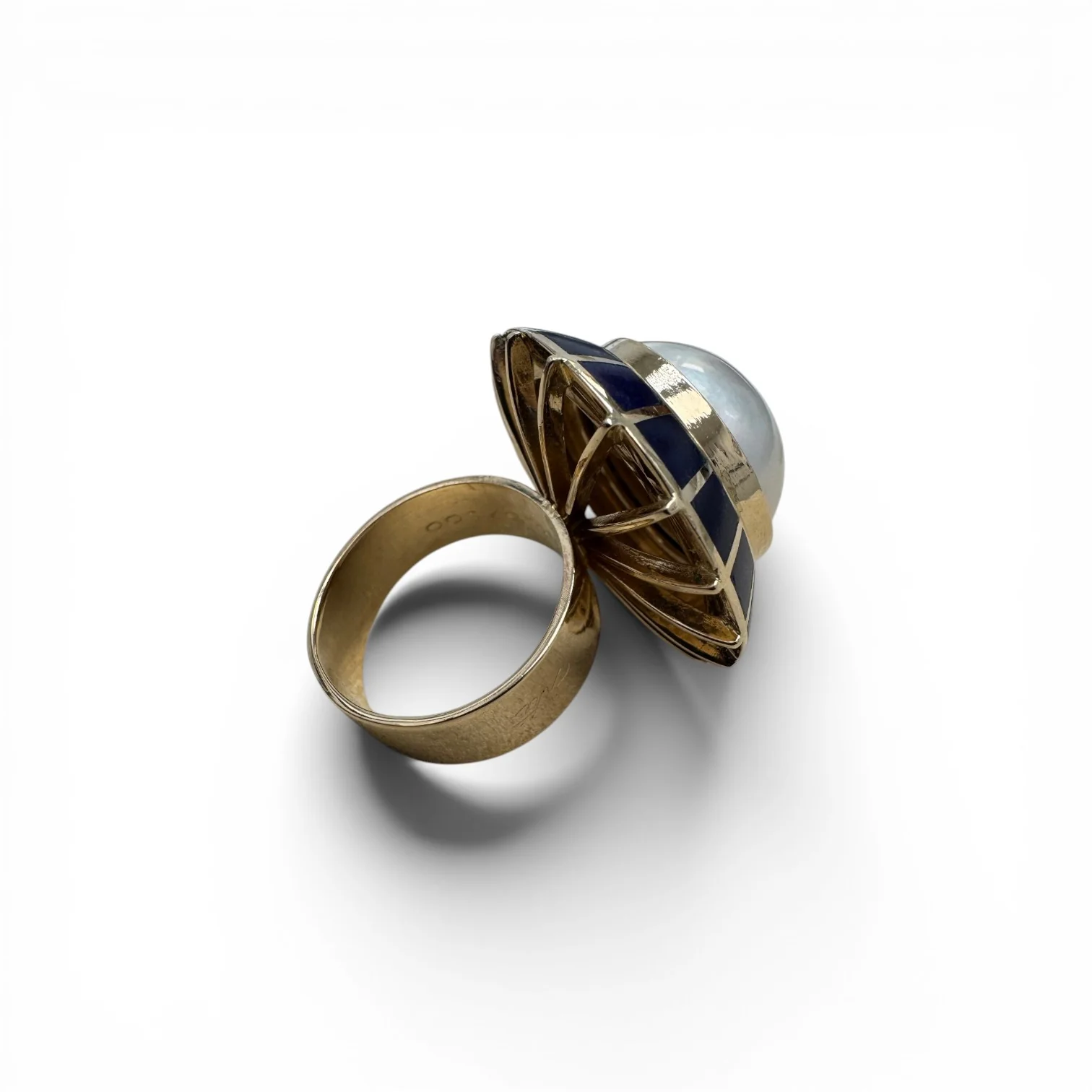 Estate Mabé Pearl & Lapis Lazuli Inlay Cocktail Ring - Image 4