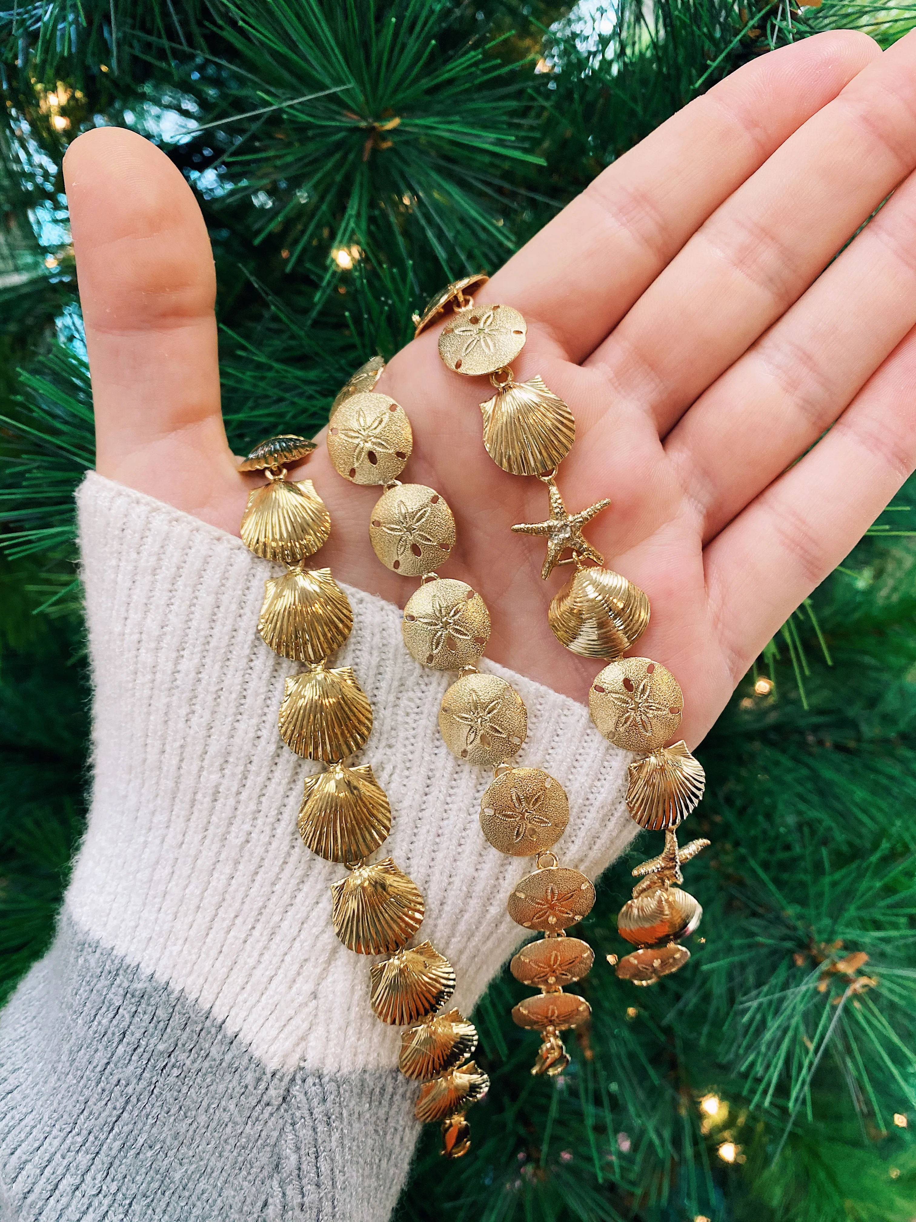 Small Sand Dollar Link Bracelet - Image 3